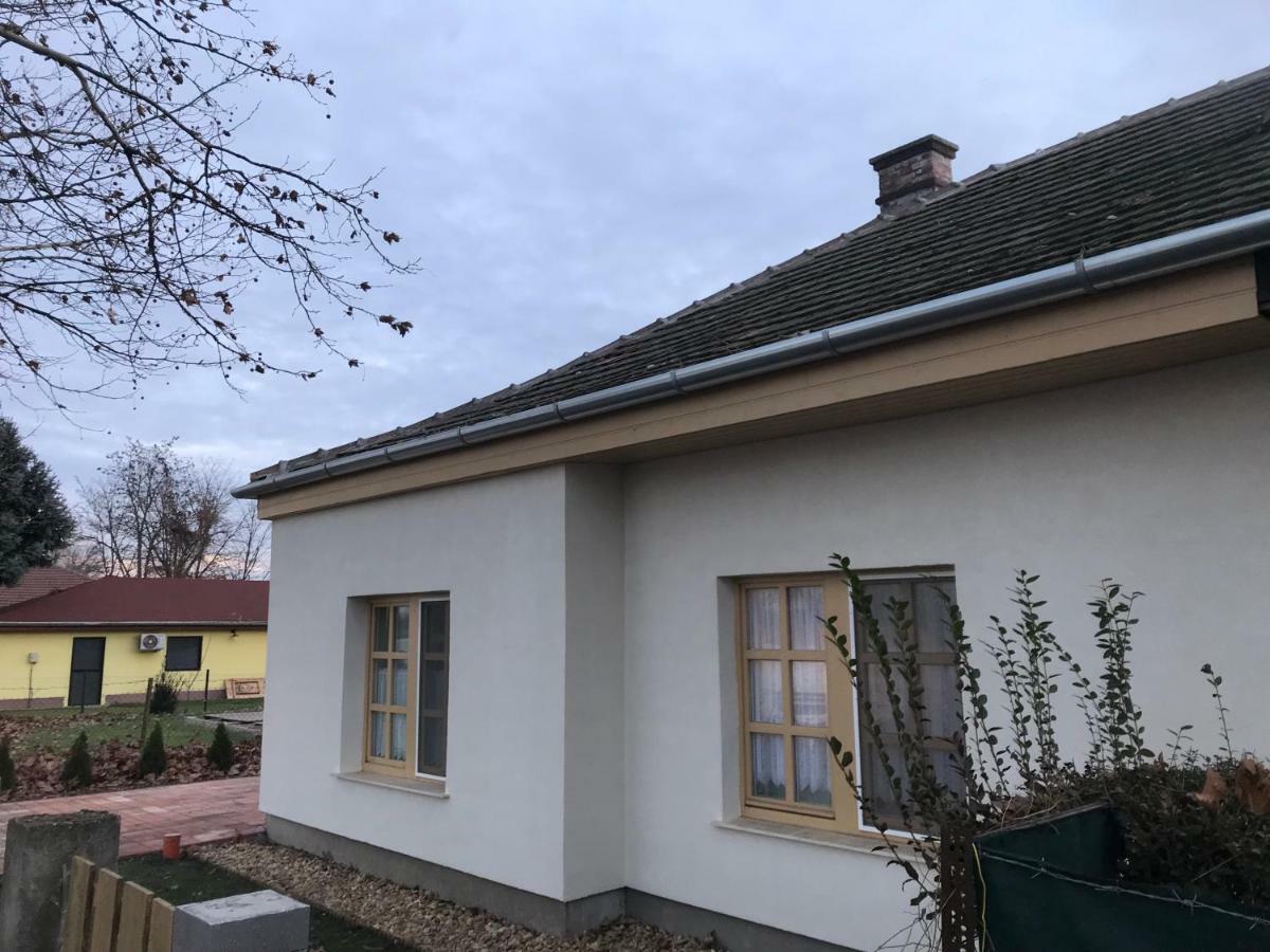 Neptun Apartman Domsod Exterior foto